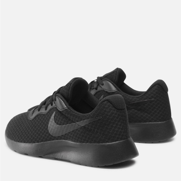 ❌SOLD❌ ❇️NWT❇️ Women’s Nike Tanjun Sneakers - Picture 6 of 8